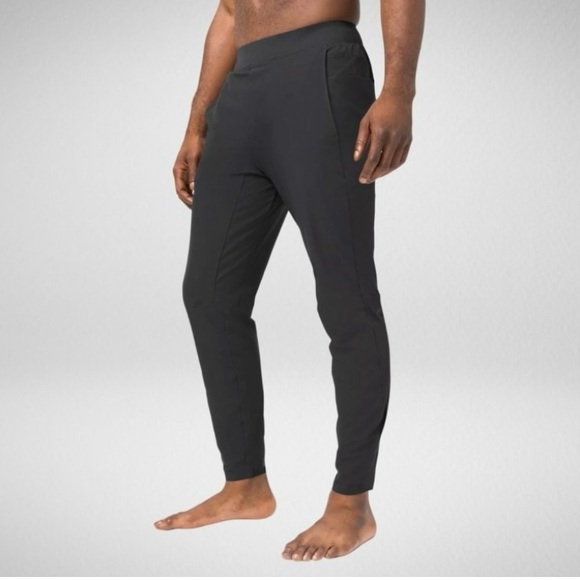 Lululemon Men’s In Mind Pants 30” Size XL - Picture 1 of 13